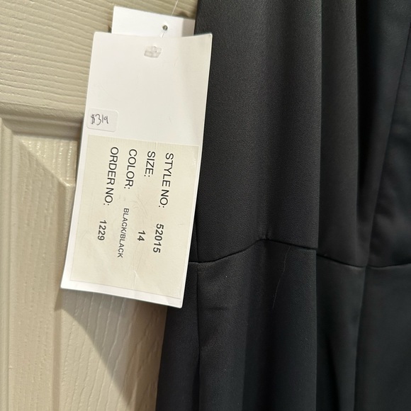 Hayley Paige - Black long gown one shoulder special occasion dress. NWT size 14 - Picture 9 of 10